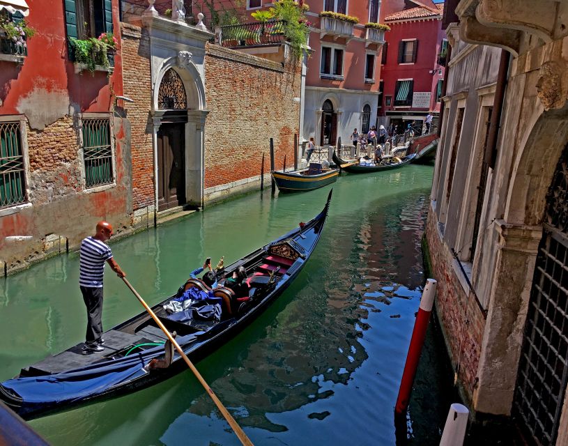 Tour of Doge's Palace and Gondola Ride - Should you book it?