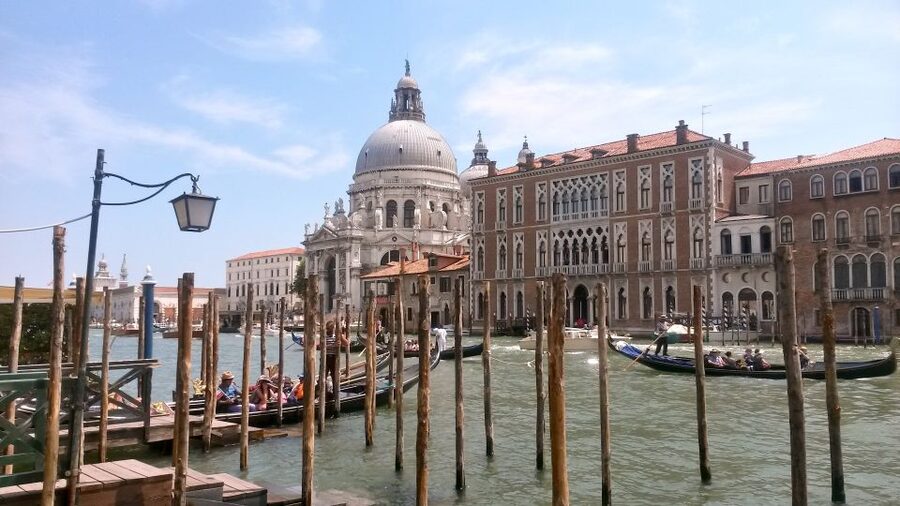Venice: 30 min Gondola Ride on the Grand Canal with Guide - Who Will Enjoy This Ride Most?