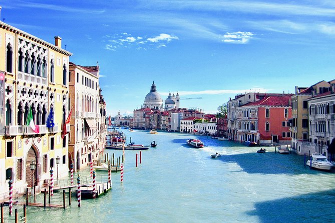 Venice: 30 min private Gondola Ride with Guide - Accademia Bridge and the Dorsoduro view