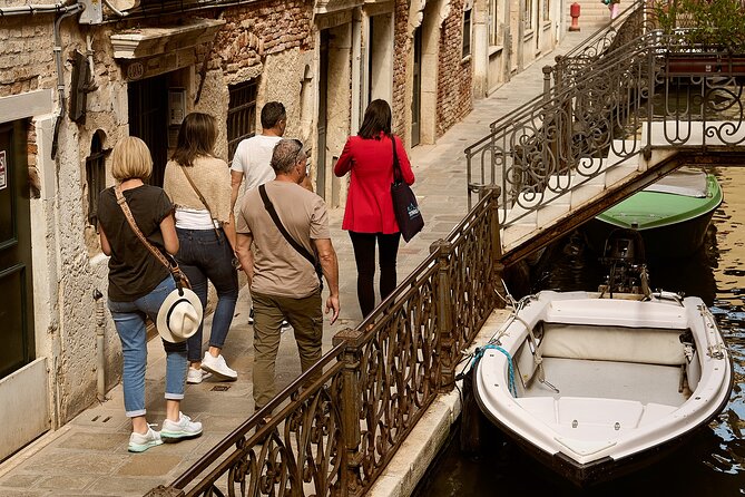 Venice Art Walking Tour with Gondola Ride - Piazza San Marco and the heart of Venice