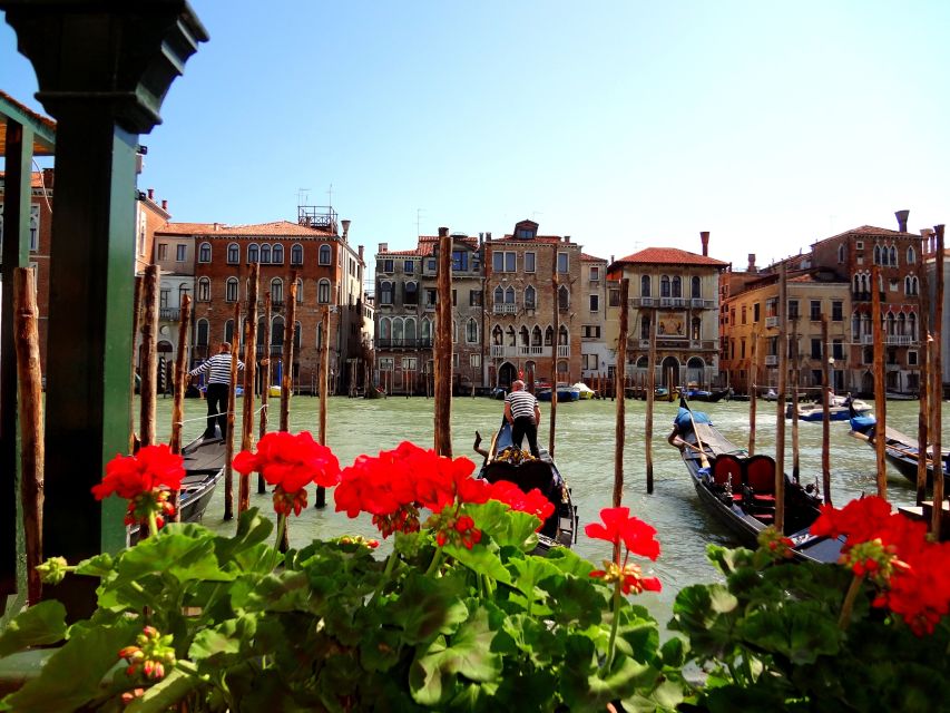 Venice: Basilica and Doge's Palace Tour with Gondola Ride - Your two-hour pause from 1:00 to 3:00 PM