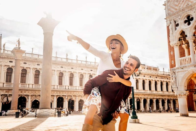 Venice: City Pass 30+ sights, St. Marks Museums & Gondola - A gondola ride through Venice