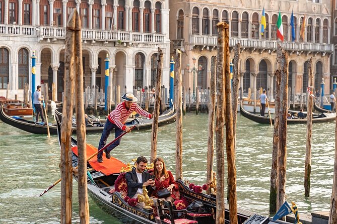 Venice Classic Gondola Ride Along Grand Canal and Hidden Corners - Key points to know before you book
