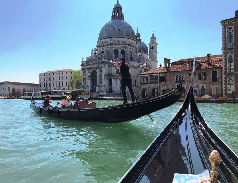Venice Combo: Gondola, St. Mark’s Basilica Pala d'Oro option - Two sides of Venice in one booking