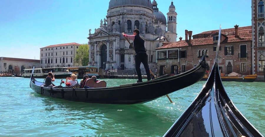 Venice Combo: Gondola, St. Mark’s Basilica Pala d'Oro option - Entering St. Mark’s Basilica without the usual wait