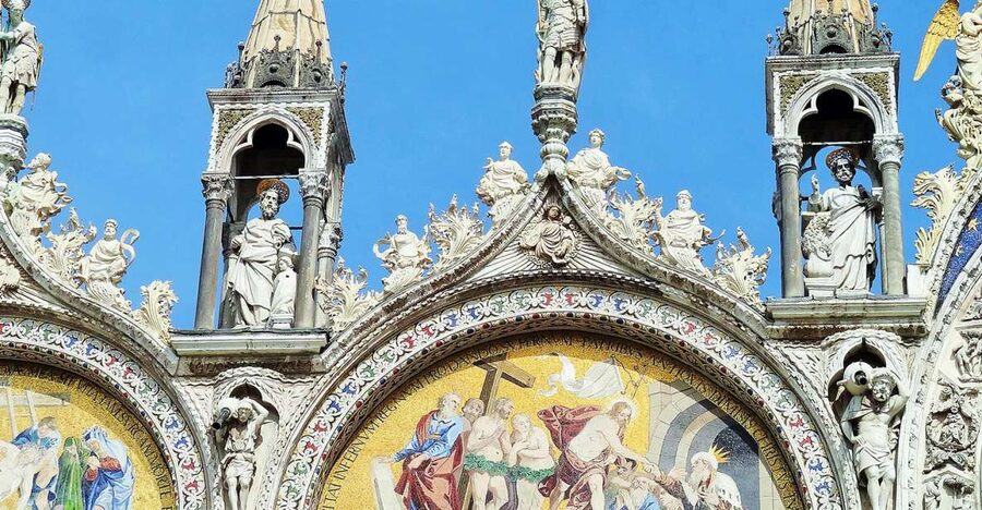 Venice: Doge's Palace and Basilica Tour with Gondola Ride - Doge’s Palace and the machinery of the republic