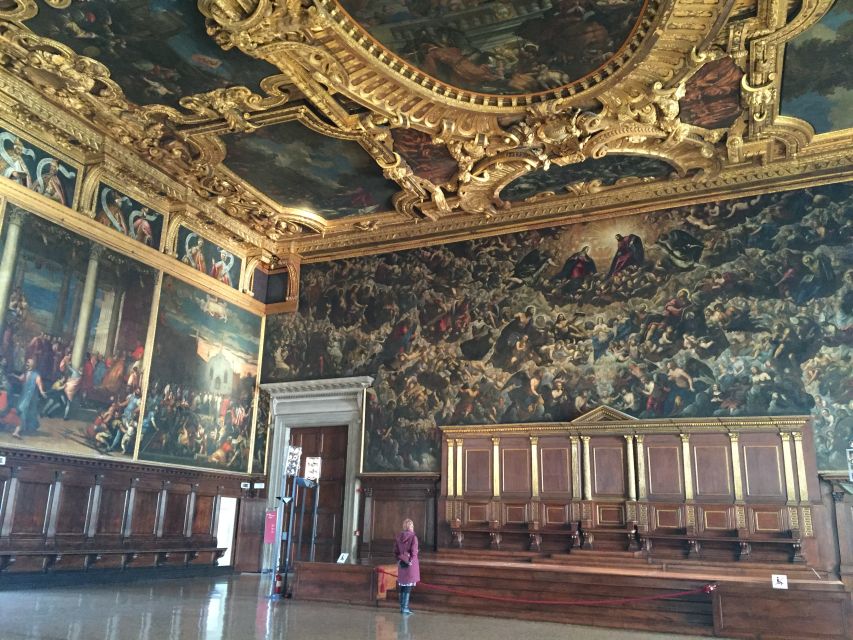 Venice: Doge's Palace and Basilica Tour with Gondola Ride - Practical advice for a smoother visit