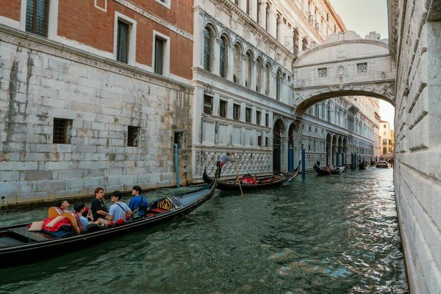 Venice: Doge's Palace and Basilica Tour with Gondola Ride - St. Mark’s Basilica and its golden interior