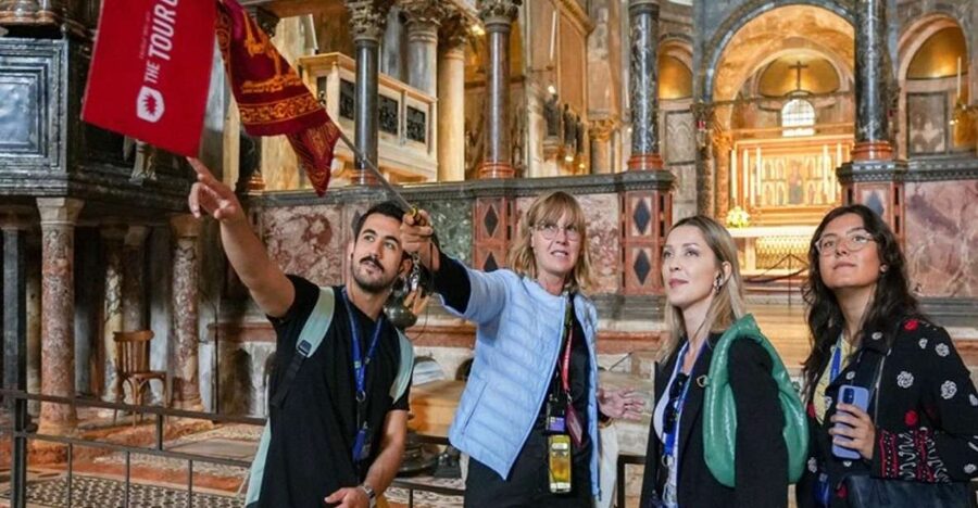 Venice: Doge's Palace and St Mark's Tour with Gondola Ride - A quick look at the square and bell tower