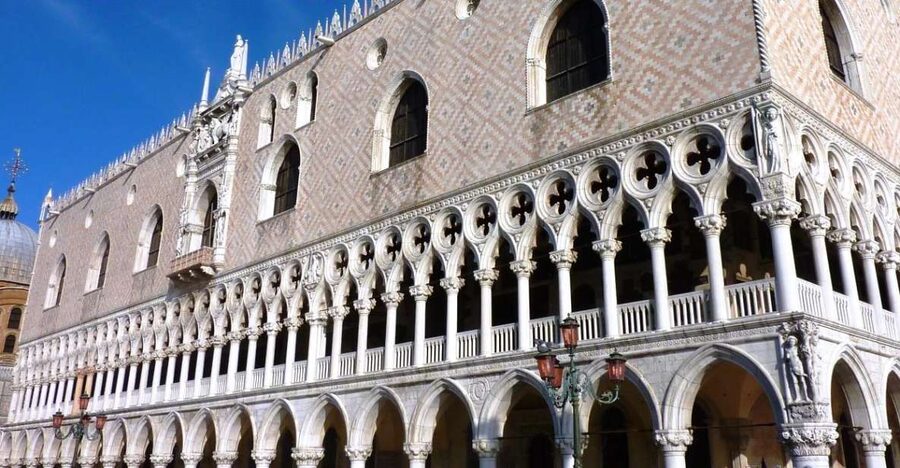 Venice: Doge's Palace Guided-Tour & Gondola Ride - Key points to know before booking