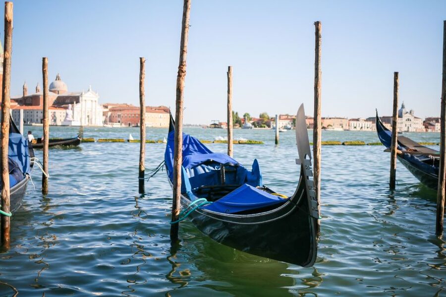 Venice: Gondola Ride and St. Mark's Basilica Tour - Start at St. Mark’s Basilica at 10:45