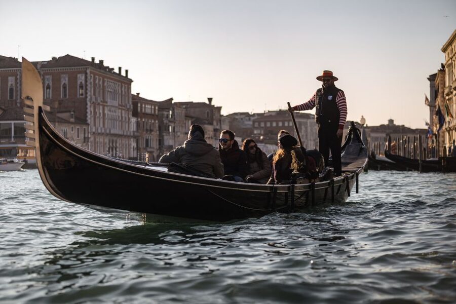 Venice: Gondola Ride & Guided Tour of St. Mark's Basilica - The Saint Mark Treasury’s precious objects