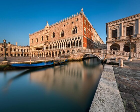 Venice Gondola ride with Skip the Line Doge's Palace tour - Key points to know before booking