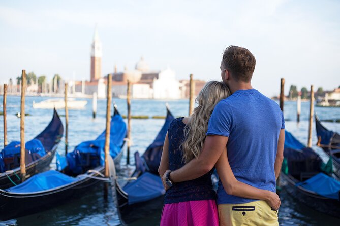 Venice Private Gondola Ride: Explore Hidden Canals and Sights - The 30-minute route: Santa Croce and quiet canals