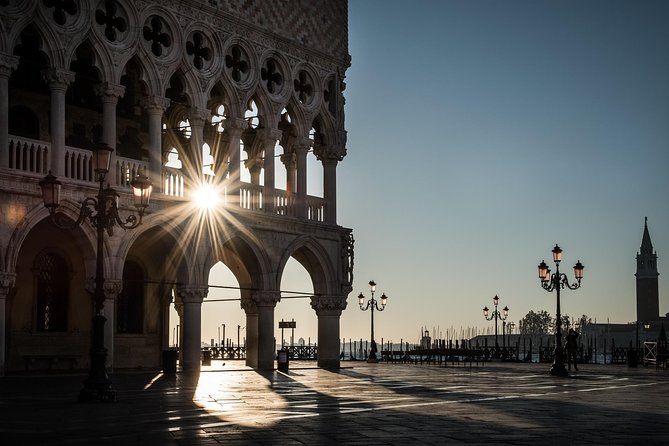 Venice: Private Half Day Guided Tour and Gondola Experience - Who should book this Venice experience