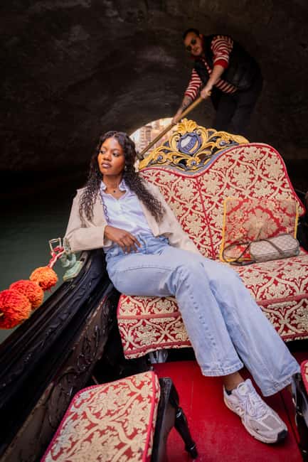 Venice: Private Photoshoot In Gondola - Key points to know before booking