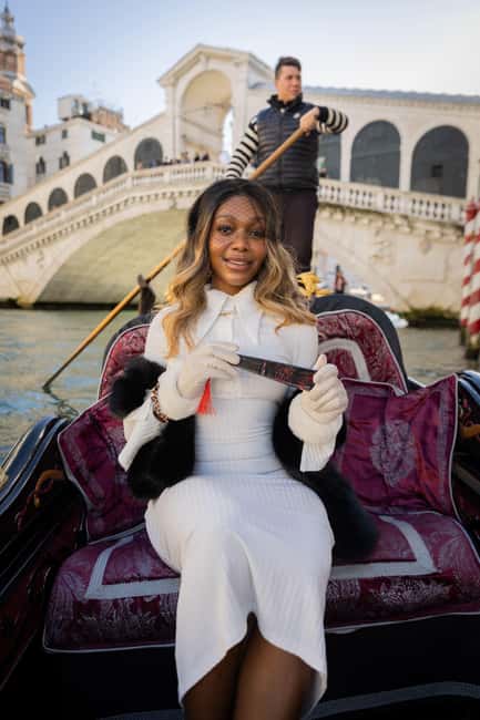 Venice: Private Photoshoot In Gondola - How to prepare for the best result