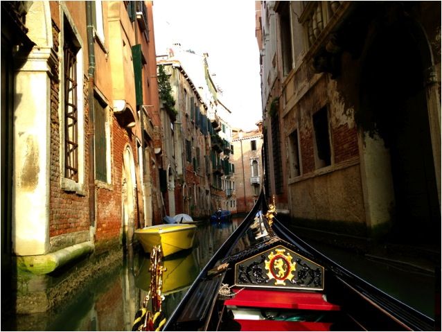Venice: Private Tour with Doge's Palace, St. Mark's, Gondola - Key points at a glance
