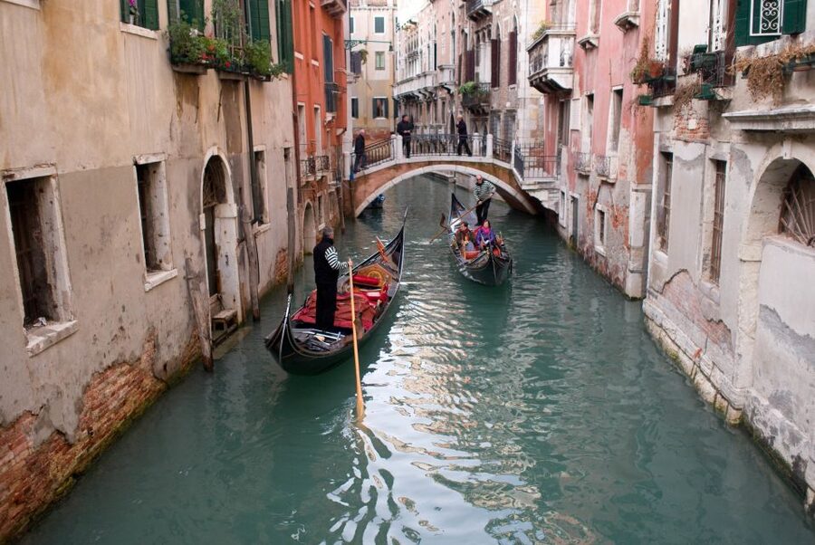 Venice: Private Tour with Doge's Palace, St. Mark's, Gondola - Is $440.68 per person a fair price?