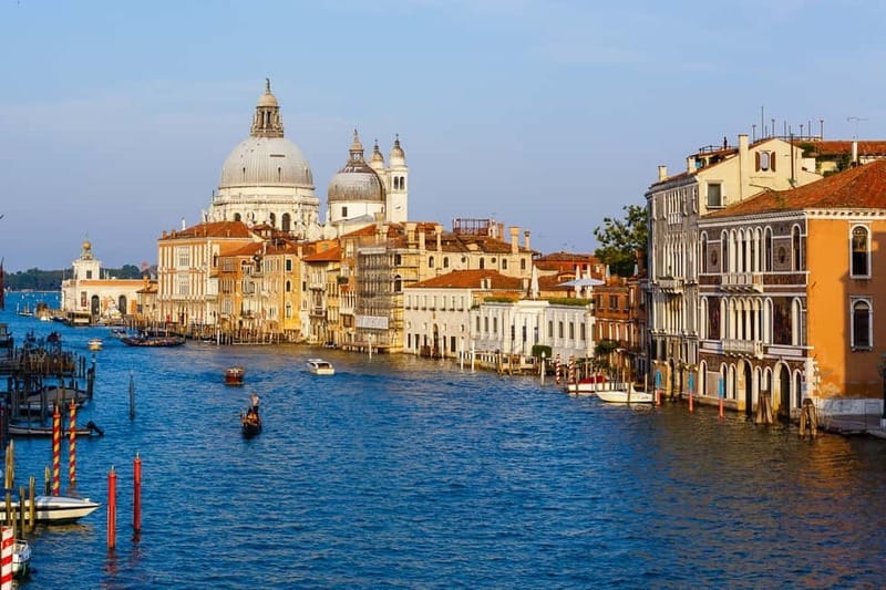 Venice: Romantic Shared Gondola Serenade on the Grand Canal - What the 40-minute schedule really includes