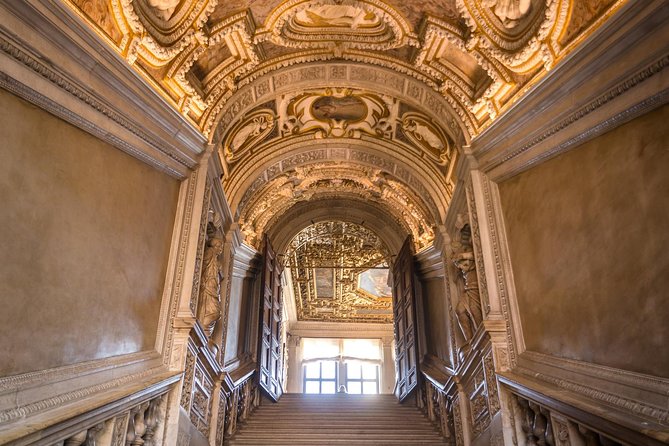 Venice's Best: Basilica, Doge's Palace, Gondola & History Gallery - The Venice history gallery and VR presentation
