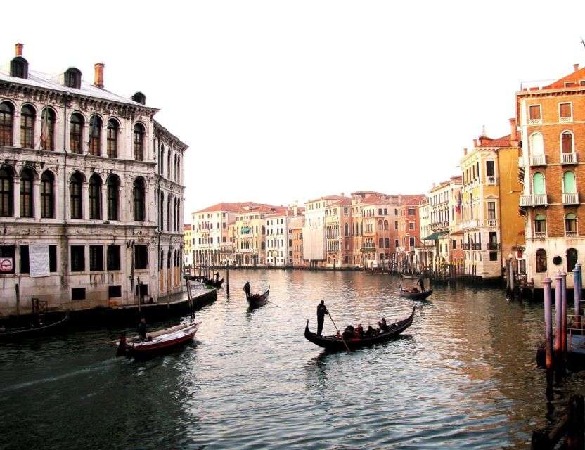 Venice: Shared Gondola Ride - What this gondola ride actually gives you
