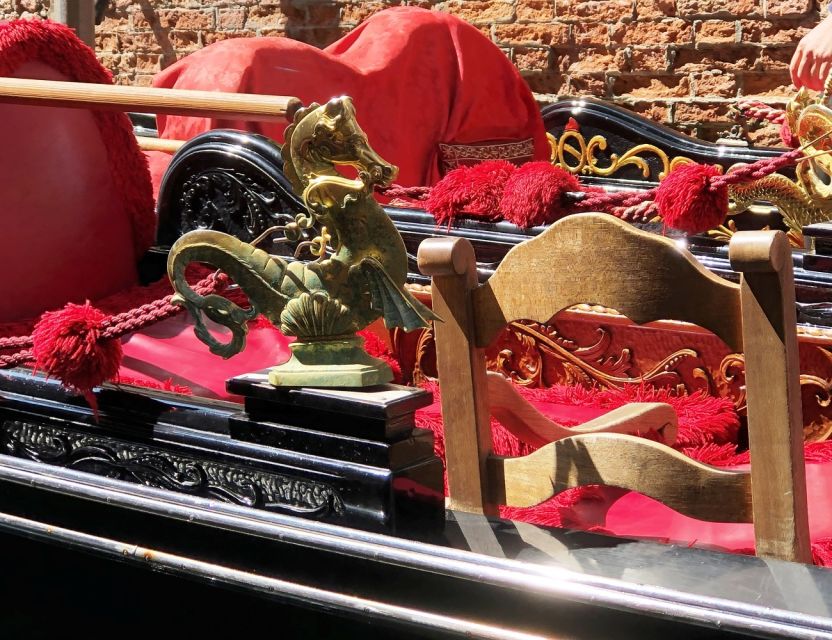 Venice: Shared Gondola Ride - La Fenice and Venice’s musical past