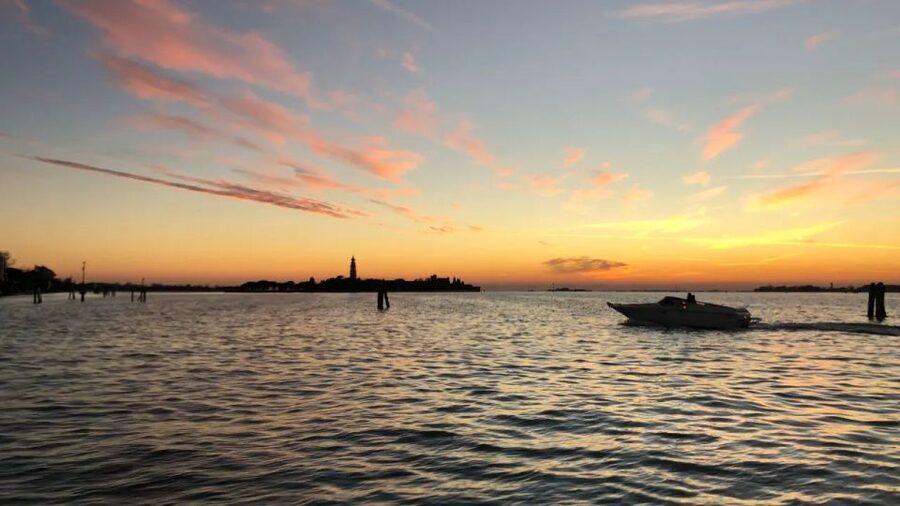 Venice: Shared Gondola Ride at Sunset - Should you book it?