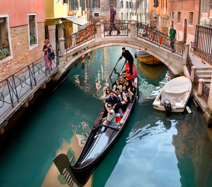 Venice: Shared Gondola Ride through the Lagoon City - Who will enjoy this ride most?