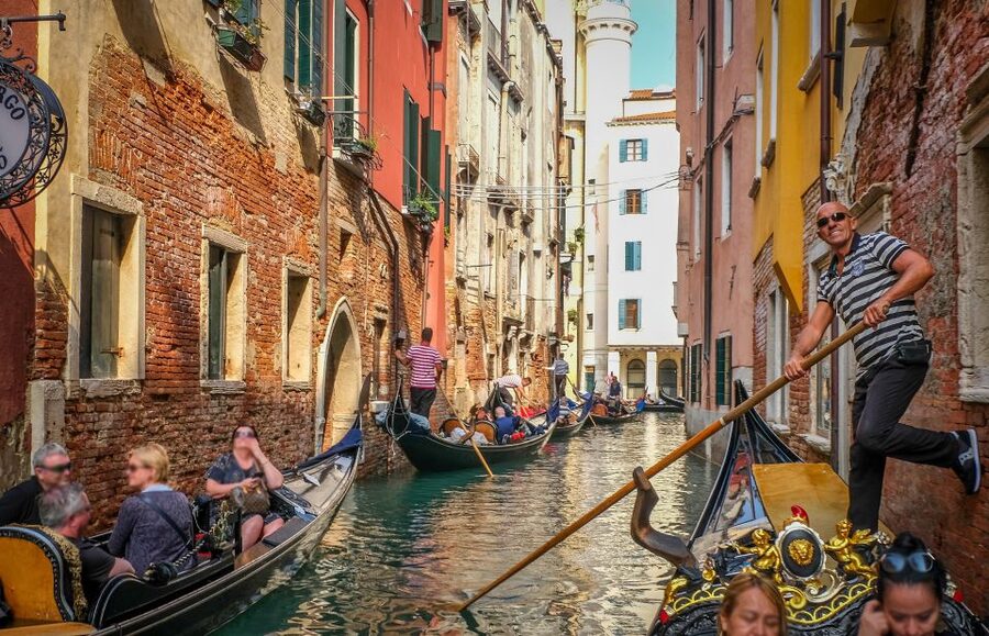 Venice: St Mark's Basilica, Doge's Palace, and Gondola Ride - Should you book this Venice tour?