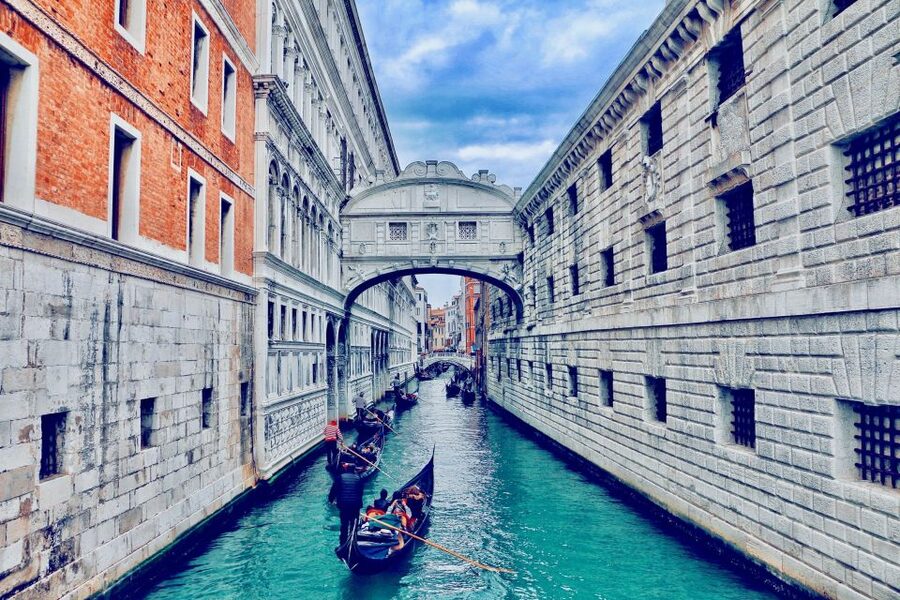 Venice: St Mark's Basilica, Doge's Palace, and Gondola Ride - St Mark’s Basilica, gold mosaics, and the famous horses