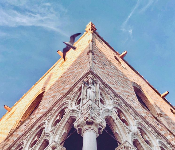 Venice: St Mark's Basilica, Doge's Palace, and Gondola Ride - The Doge’s Palace and Venice’s halls of power