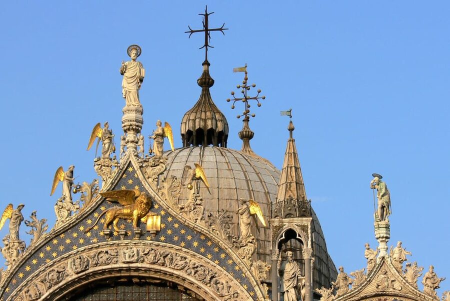 Venice: St. Mark's Basilica Guided Tour and Gondola Ride - Is $58.93 a fair price?