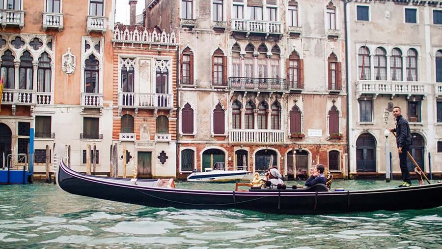 Venice: St. Mark's Basilica Guided Tour & Gondola Ride - The gondola from Bacino Orseolo