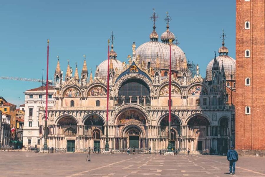 Venice: St. Mark's, Doge's Palace, Rialto, and Gondola Tour - Why this tour works when time is short