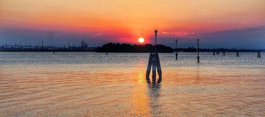 Venice: Sunset or Evening Gondola Tour - Smaller canals offer the quieter view