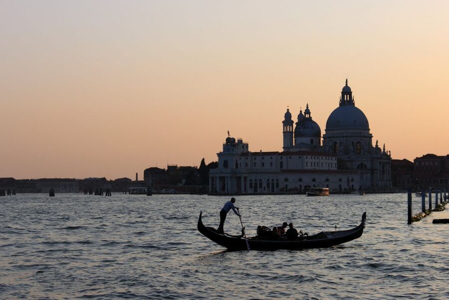 Venice: Sunset or Evening Gondola Tour - Shared seating changes the value