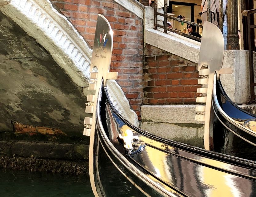 Venice Walking Tour and Gondola Ride Combo - Timing, guides, and group comfort