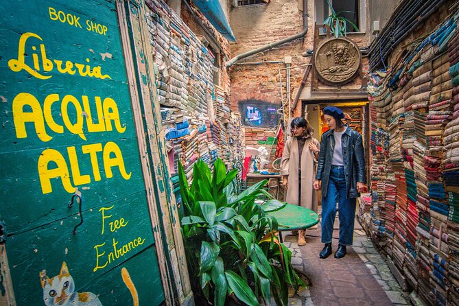Venice Walking Tour and Gondola Ride - St. Mark’s Square and the Campanile