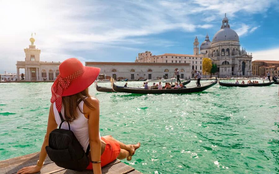 Venice: Walking Tour and Shared Gondola Ride - Walking beyond St. Mark’s Square