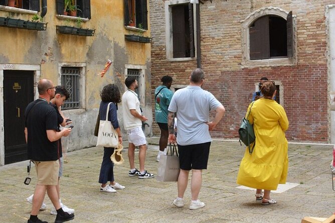 Venice Walking Tour with Gondola Ride Experience - Finishing at St. Mark’s Basin