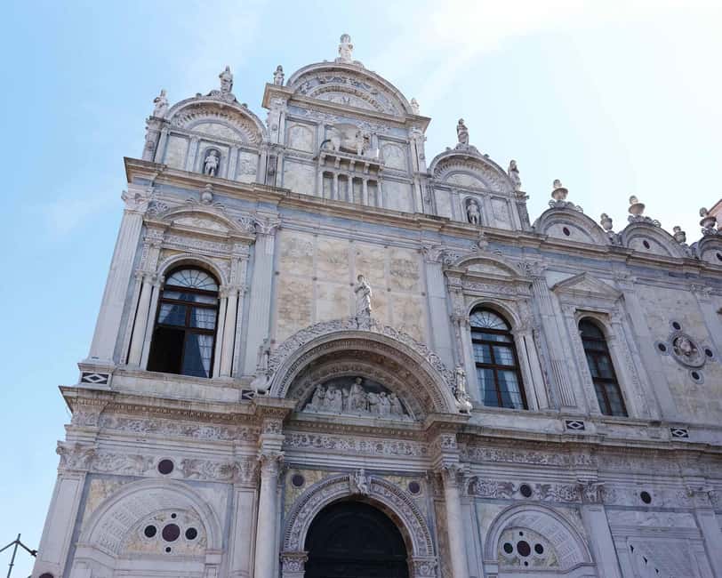 Venice: Winter Walking Tour & Romantic Gondola Ride Upgrade - Adding the 30-minute shared gondola ride