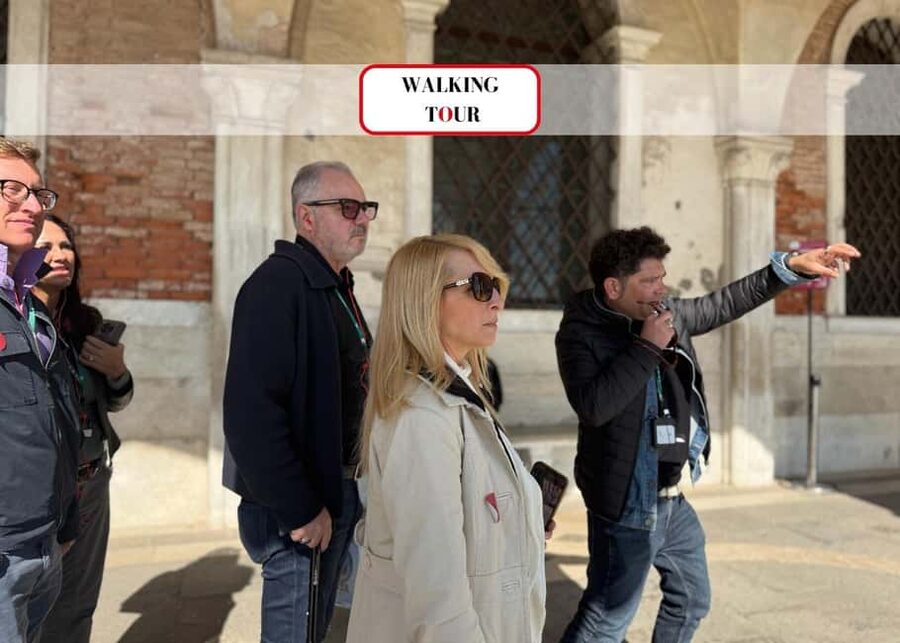 Venice: Winter Walking Tour & Romantic Gondola Ride Upgrade - Walking through Venice’s calli and campi
