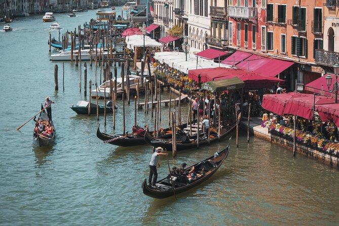 Walking Tour in Venice and Gondola Ride - Palazzina Selva and Venetian Renaissance style