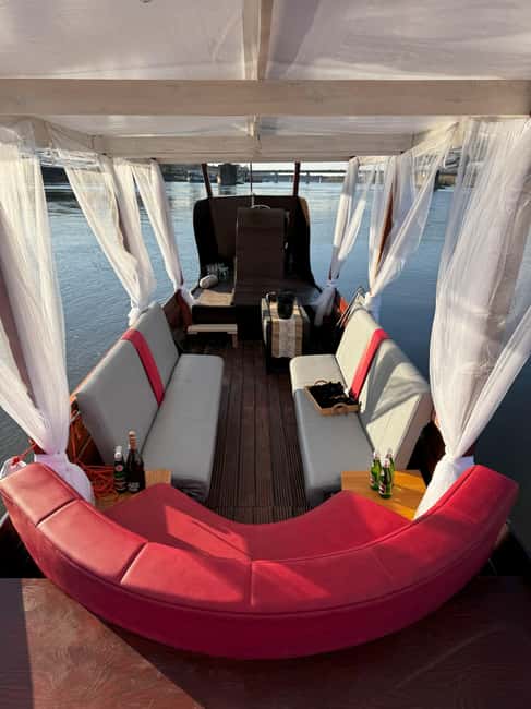 Warsaw: Private Gondola Cruise for Special Occasions - Comfort, Weather, and Seating