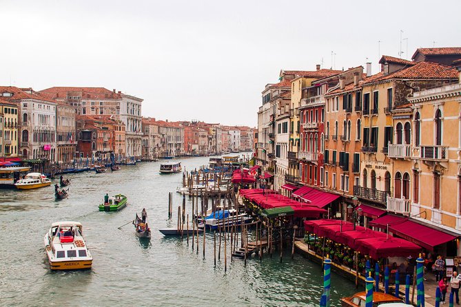 Welcome to Venice Group Tour St. Mark's Basilica & Gondola Ride - St. Mark’s Basilica needs careful attention
