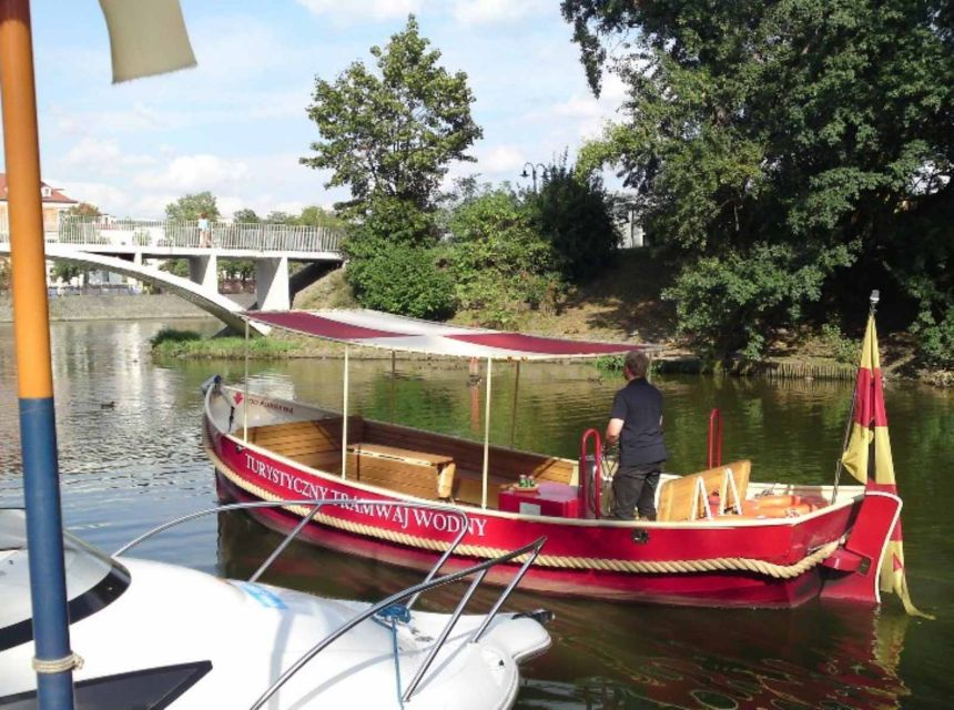 Wroclaw: Old City Walk and Cruise with Small Gondola - What the one-hour gondola cruise adds